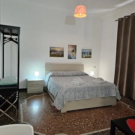 Pensjonat House Leomar Di Sara *