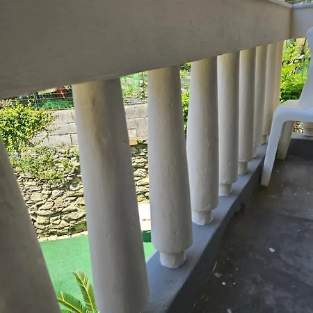 House Leomar Di Sara 3* Genua