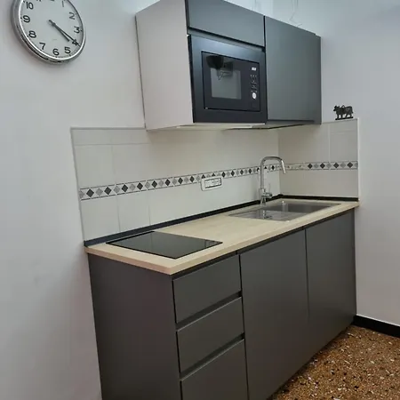 Gasthuis House Leomar Di Sara Genua