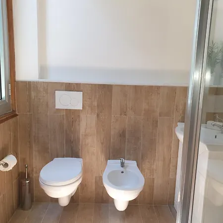 House Leomar Di Sara Gasthuis Genua