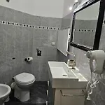 House Leomar Di Sara - Gaslini 3* 热那亚