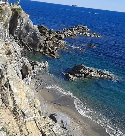 House Leomar Di Sara 3* Cenova