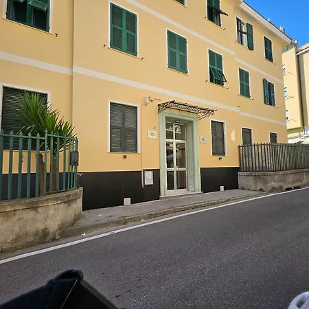 House Leomar Di Sara Guest house