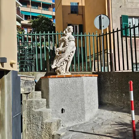 Πανσιόν House Leomar Di Sara - Gaslini 3*