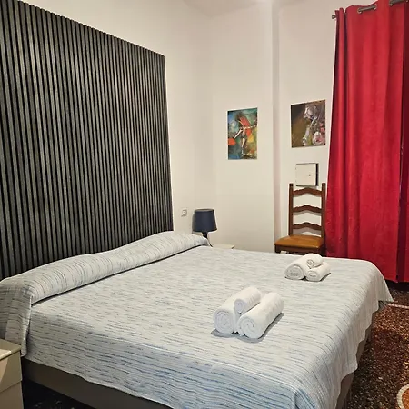 بيت ضيافة Affittacamere House Leomar Sara 1 Camera Con Cucinino - Gaslini 3*