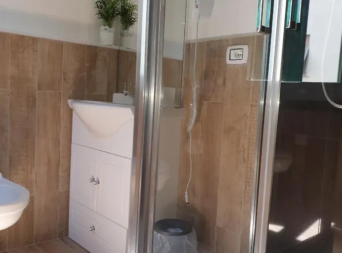 House Leomar Di Sara - Gaslini Gasthof Genua