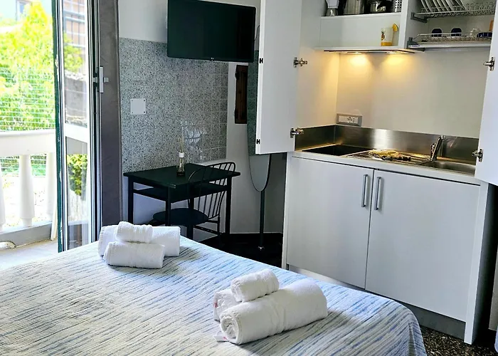 House Leomar Di Sara - Gaslini Gasthof Genua