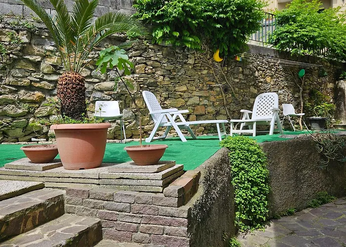 Gasthof House Leomar Di Sara - Gaslini Genua