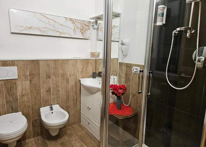 Gasthof House Leomar Di Sara - Gaslini Genua